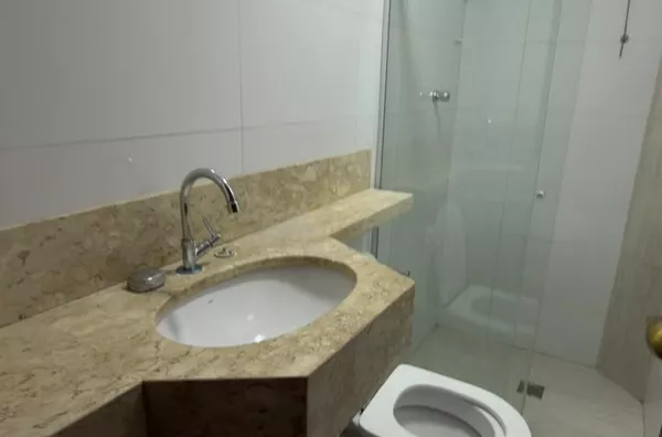 Casa 3 Quartos ao Lado da Estação Venda Nova - Foto 14