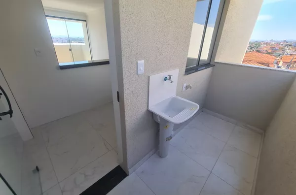 Apartamento de 2 Quartos com Acabamento de Alto Padrão e Localização Privilegiada! - Foto 6
