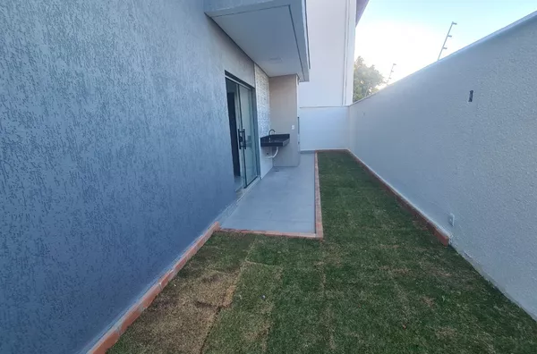 Casas Duplex 3 Qtos, Moderna no Bairro Planalto!