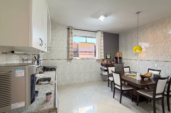 casa plana 3 quartos, em lote inteiro no Letícia - Venda nova - Foto 35