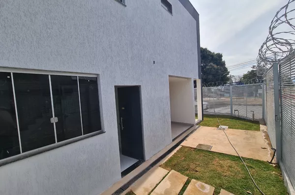 Casa Independente de 3 qtos com ótima localização no B. Piratininga - Foto 2