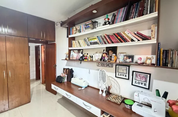 casa plana 3 quartos, em lote inteiro no Letícia - Venda nova - Foto 19