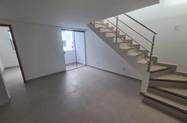 Excelente Cobertura de 3 Quartos em ótima localização no Bairro Santa Branca!