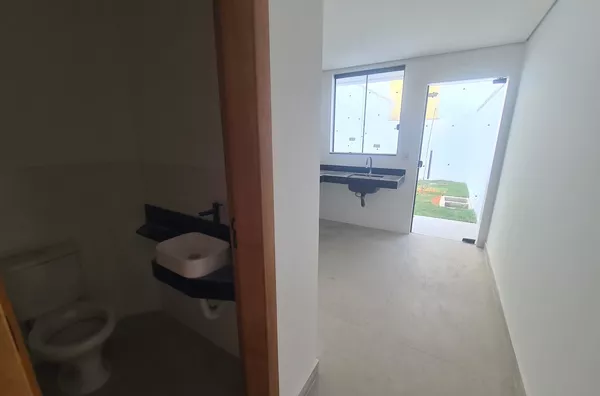 Casas Duplex com Acabamento de Primeira no B. Copacabana