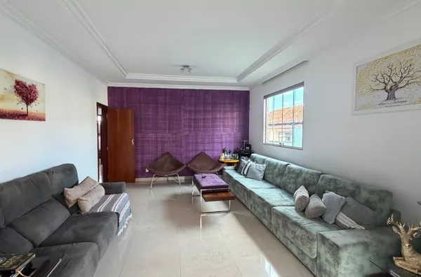 casa plana 3 quartos, em lote inteiro no Letícia - Venda nova - Foto 3