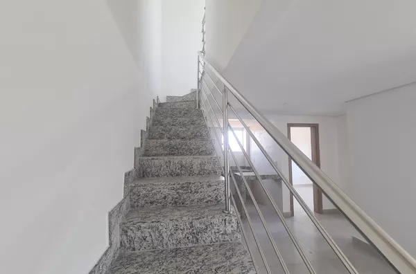 Cobertura de 3 Quartos com Suíte e Elevador em ótima localização no B. Copacabana - Foto 22