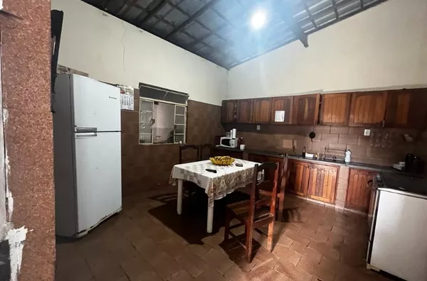 CASA com galpão em lote de esquina no Letícia BELO HORIZONTE - Foto 4