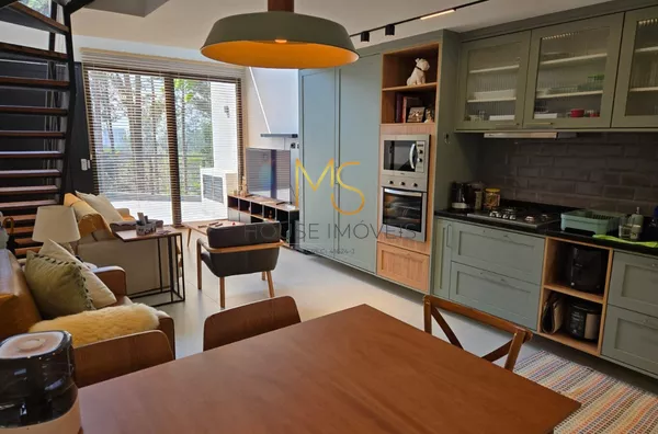 Cozinha, sala de jantar, sala de estar