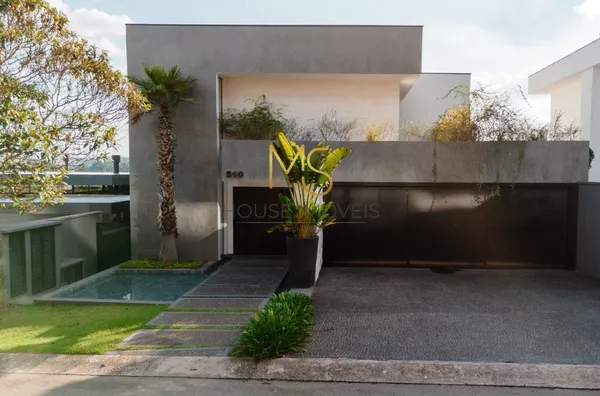 Casa com 5 suítes a venda  no Golf Village - Foto 1