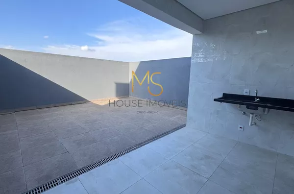 Casa nova com excelente acabamento em condomínio 3 dorms 1 suite