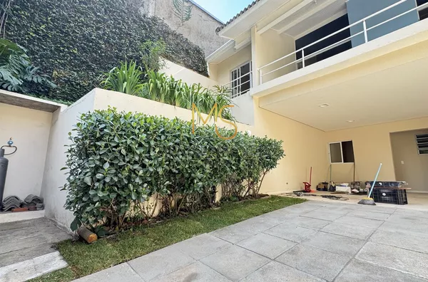 Casa isolada à venda, com 4 quartos, sendo 2 suítes - Foto 2