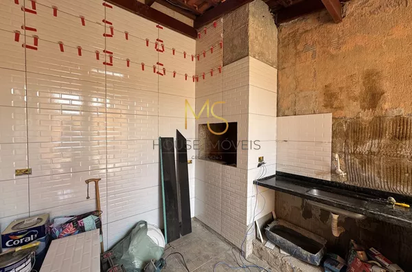 Casa 4 dorms 2 suites no Pq das Rosas