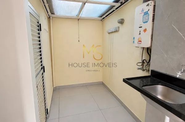 Casa reformada em condomínio fechado para venda, com 3 quarto(s), na Chácara Pavoeiro, Cotia, SP