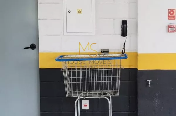 Carrinho para apoio às compras