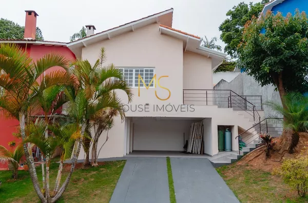 Casa com 4 dorms, garagem coberta e quintal, dentro de Condomínio fechado,  Jd da Glória, Cotia - Foto 1