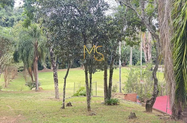 Terreno em Jandira 1300m2 vista única 
