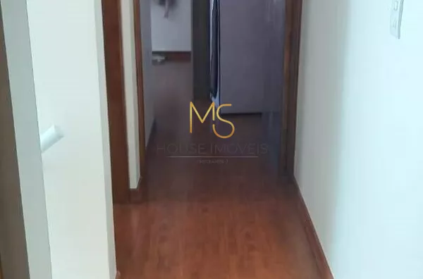 Corredor de circulação do piso superior