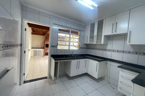 Casa p/ venda c/ 2 dorms, quintal amplo com churrasqueira e 2 vagas de garagem no miolo da Granja Viana, Cotia - Foto 5