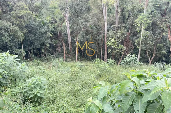 Terreno em Jandira 1300m2 vista única 