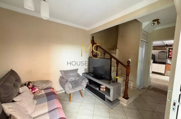 Casa com 2 dorms, quintal com churrasqueira, garagem coberta, dentro de Condomínio fechado no  Jardim Petrópolis, Cotia - Foto 2