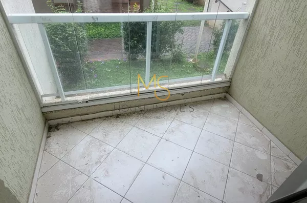 Varanda com ralo, para facilitar a limpeza