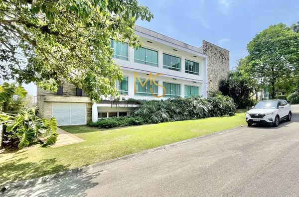 Casa para venda e aluguel, 6 dormitorio(s), sendo todos suítes Golf Village, Carapicuíba - Foto 2