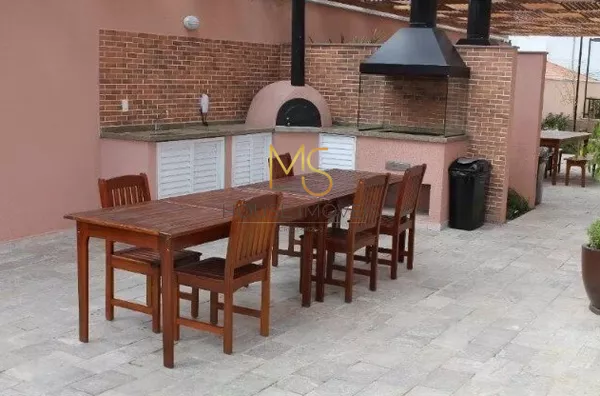 Churrasqueira e forno de pizza