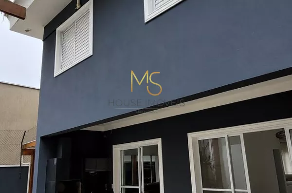 Fundos da casa