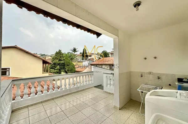 Área de Servico com acesso ao terraço