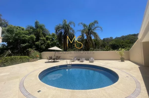 Linda Casa para venda,  com 3 suites, piscina, area gourmet, quintal, campinho, no Condomínio Recanto Impla, Carapicuíba - Foto 2