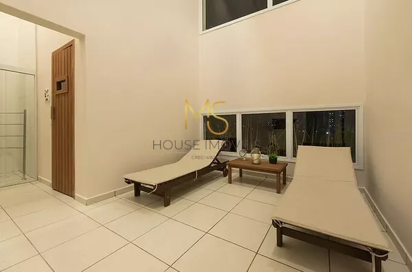 Sauna com área de descanso