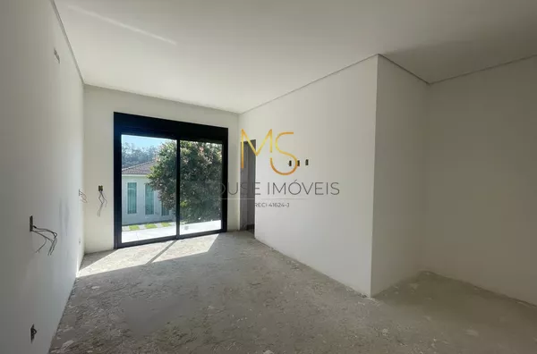Casa para venda c/ 3 suítes, garagem coberta, quintal com piscina, Jardim Caiapia, Cotia