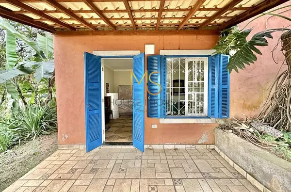 Apartamento anexo à casa