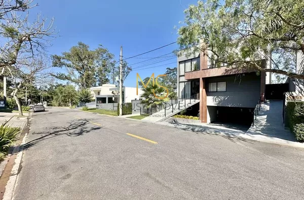 Casa p/ venda, IMPECÁVEL! 4 suítes, home-office, salão gourmet, piscina, na rua do Shopping Granja Viana! - Foto 4