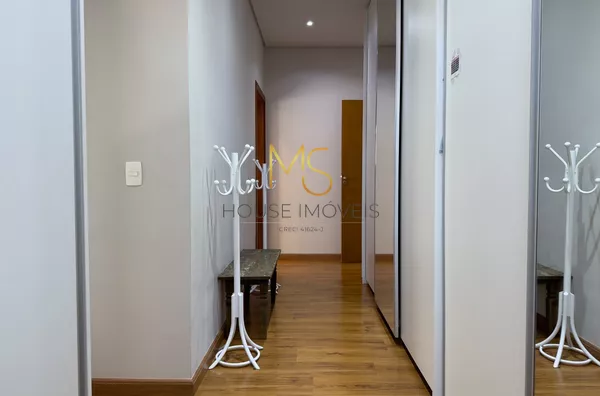 Closet para ele e para ela