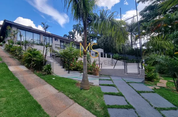 Casa dentro de Condomínio com 4 suítes, recém reformada, no km 22,5 da Raposo Tavares à Venda, terreno de 2.000 m² por R$ 6.399.000,  Jardim Marilu, Carapicuíba - Foto 1