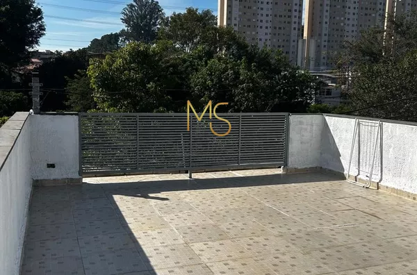Terraço com vista para a Praça