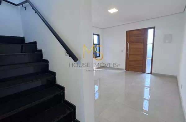Casa nova com excelente acabamento em condomínio 3 dorms 1 suite
