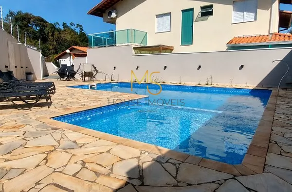 Piscina coletiva