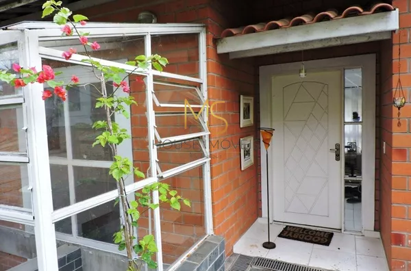 Casa para venda, 4 Dormitório(s), sendo 1 suíte por  1.150.000,00  Parque Das Artes, Embu Das Artes - Foto 3