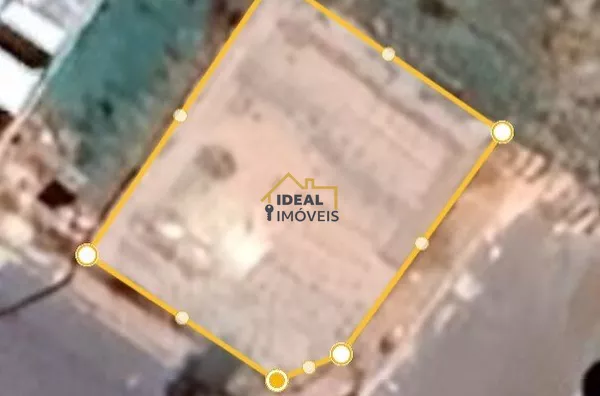 Terreno de esquina - Moimaz - Frente área verde - Foto 1