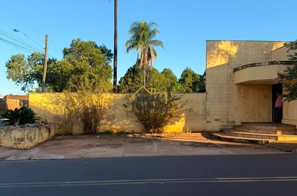 Imóvel Comercial 2000m² para Alugar em Birigui 13 Salas Região Nobre por R$5500 - Foto 16