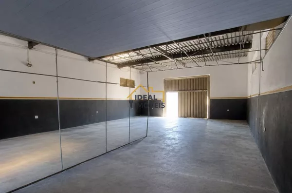 Barracão Comercial para Alugar Jardim Morumbi Birigui por R$1800 Salão Amplo