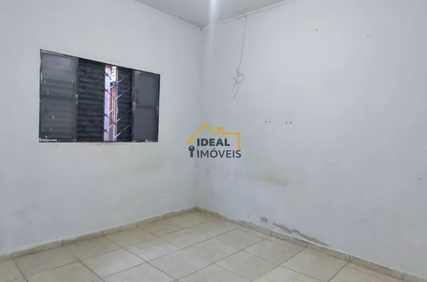 Casa com Preço de Terreno em Localização Estratégica de Birigui