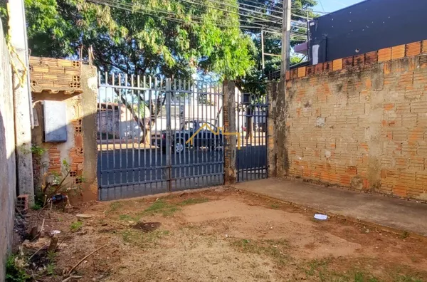 Casa com Preço de Terreno em Localização Estratégica de Birigui