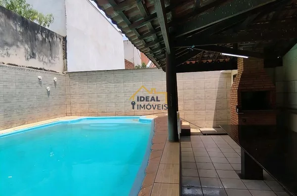 Lazer Privativo e Conforto: Casa com Piscina e 2 Quartos em Birigui