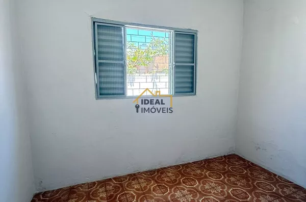 OPORTUNIDADE IMPERDÍVEL NO BAIRRO SILVARES - TERRENO INTEIRO COM TRES CASAS - Foto 6