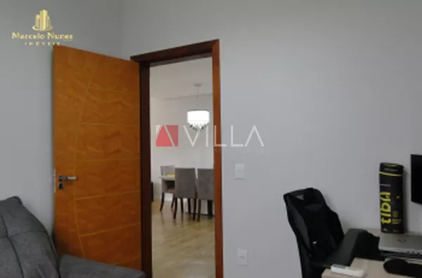 Lindíssima Casa Terrea com 3 Dormitórios fino acabamento. - Foto 2