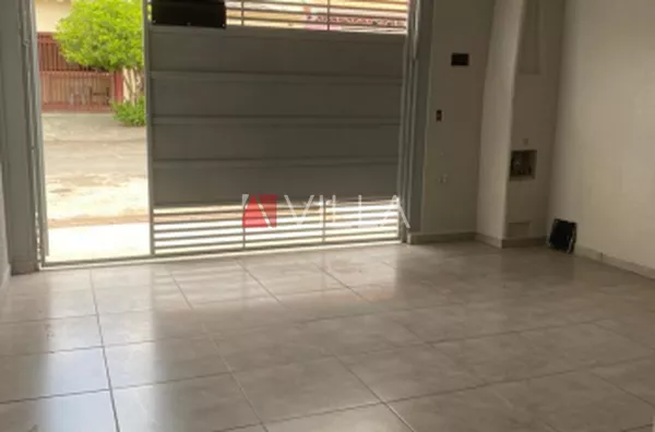 Casa Terrea 2 Dormitórios, recém reformada - Foto 4