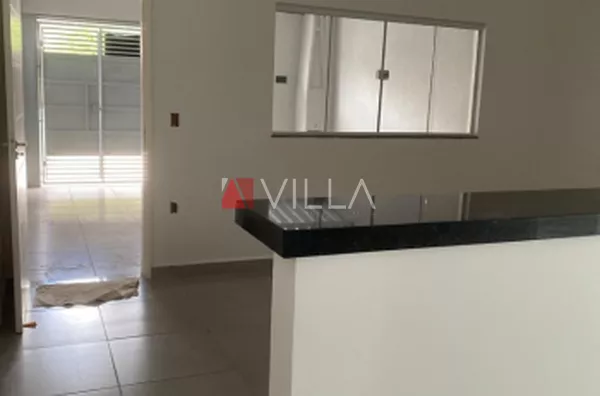 Casa Terrea 2 Dormitórios, recém reformada - Foto 1